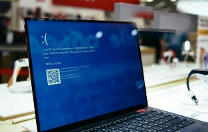 Blue Screen Blue Screen