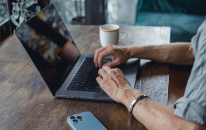 FBI Surveillance Popping up on My Wi-Fi FBI Surveillance Popping up on My Wi-Fi