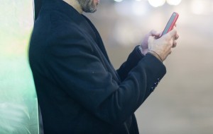 How to Know if Your Boyfriend Is Spying on You How to Know if Your Boyfriend Is Spying on You