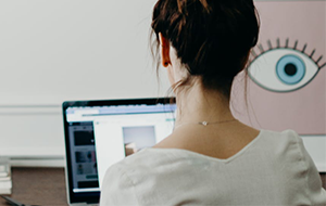 How to Tell if Your Laptop Camera Has Been Hacked How to Tell if Your Laptop Camera Has Been Hacked