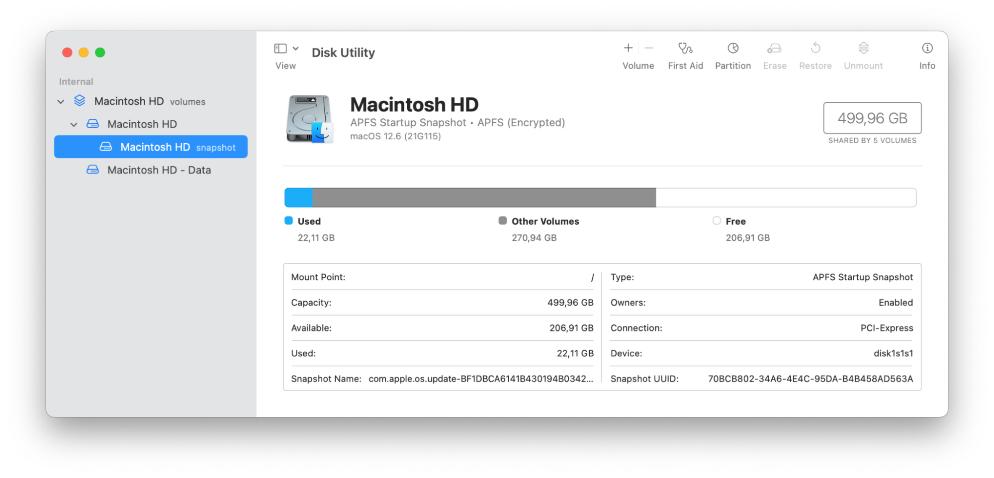 A Disc Utility window showing how to format a hard drive on macOS A Disc Utility window showing how to format a hard drive on macOS