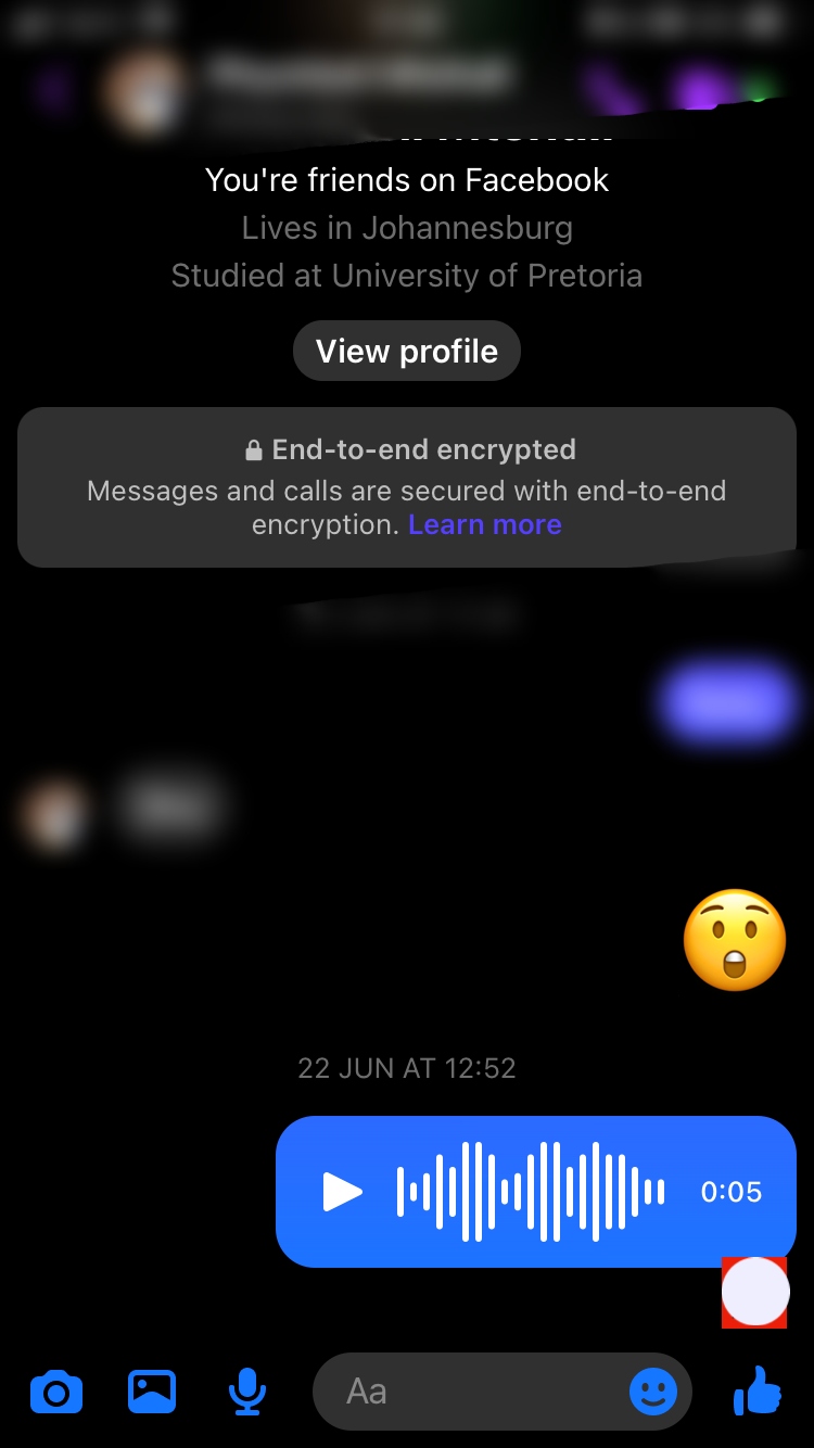 Facebook Messenger chat on mobile app with profile image under voice message Facebook Messenger chat on mobile app with profile image under voice message