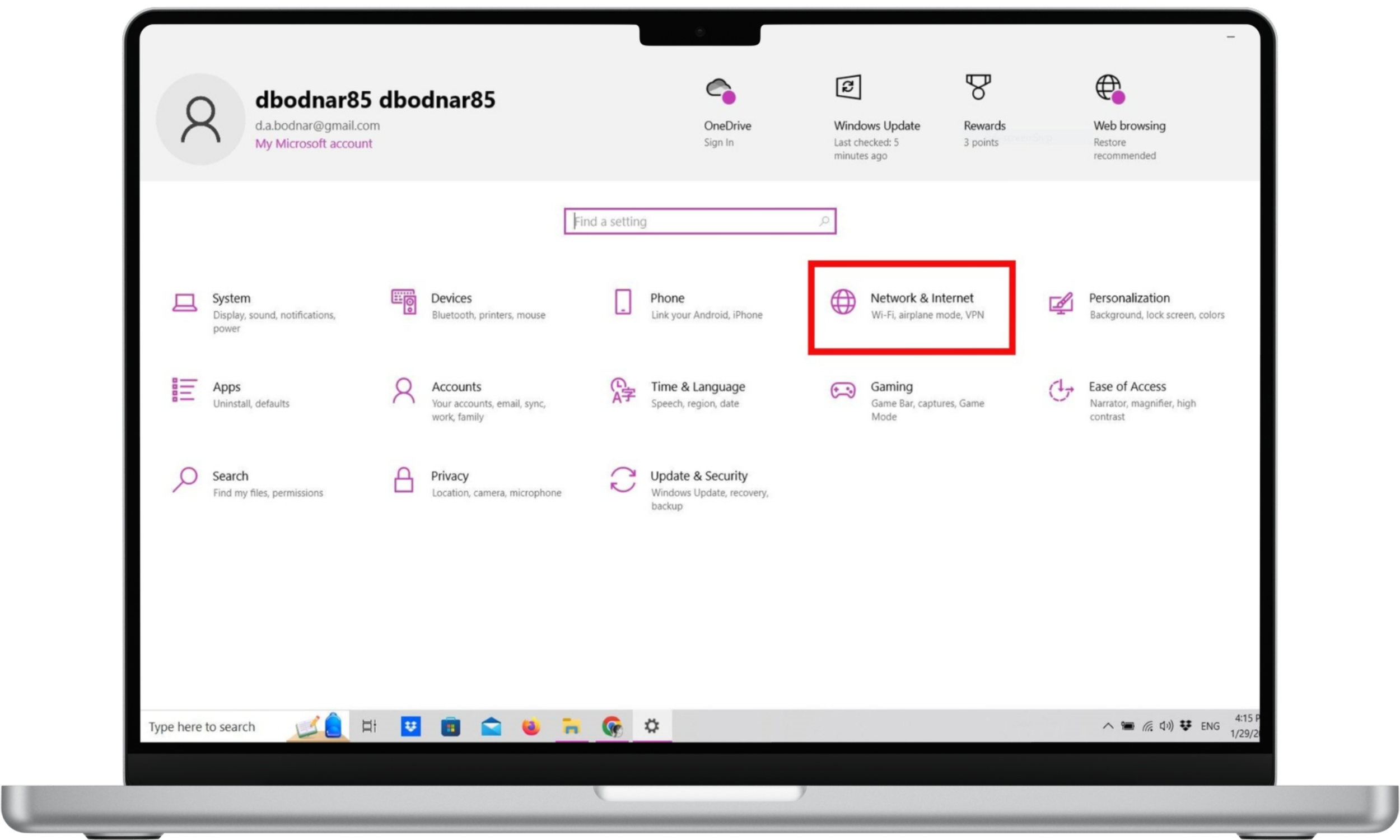 Settings menu in Windows 10 with Network & Internet highlighted Settings menu in Windows 10 with Network & Internet highlighted